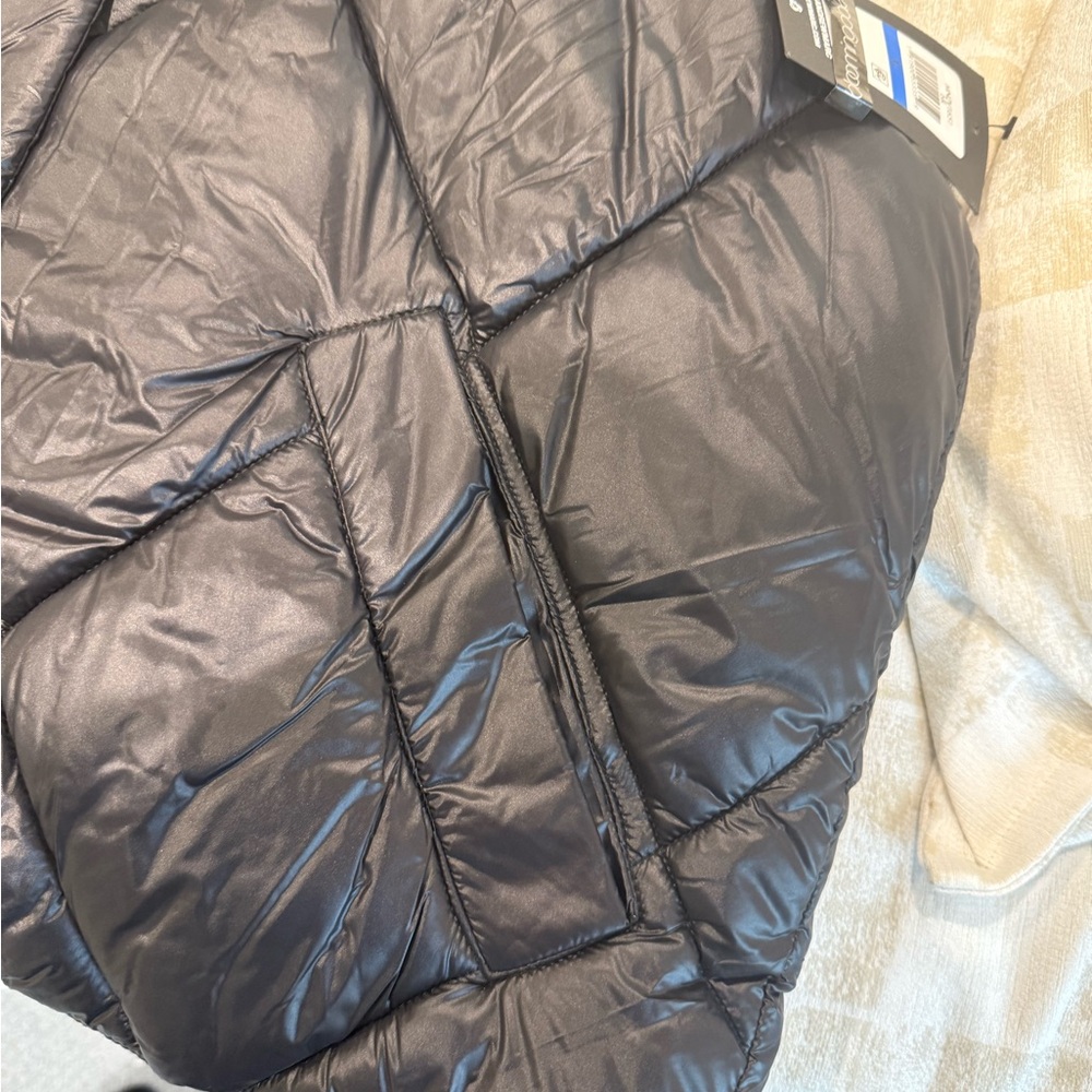 Andrew Marc sport bubble vest pockets XL has a hidden hood Zipper host pick - Picture 15 of 17